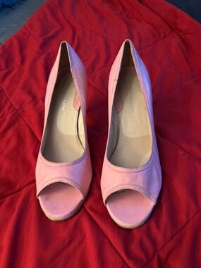 BCBGMAXAZRIA Pink Peep Toe Heels